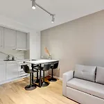 Prestige Apartment *